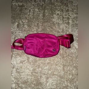 Lululemon belt bag